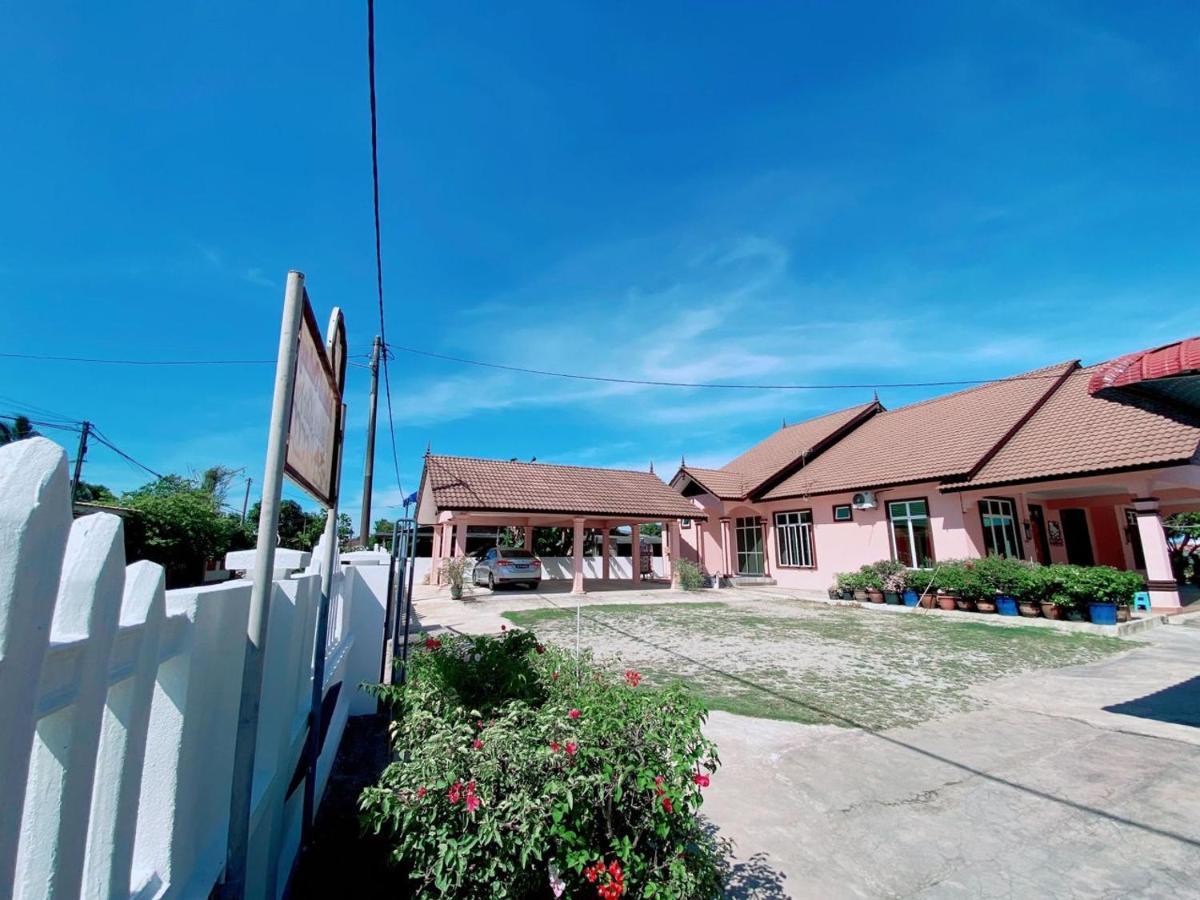 Hellokitty House - Unit 1 Kuala Terengganu Exterior foto