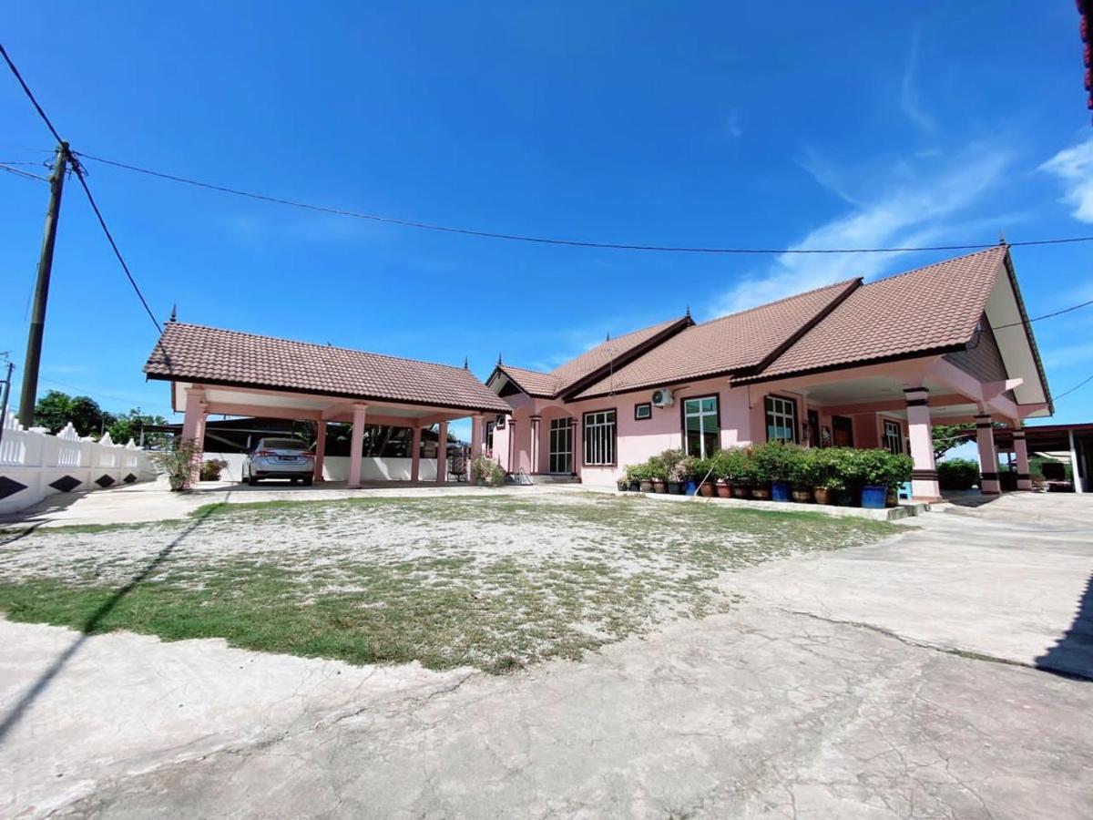 Hellokitty House - Unit 1 Kuala Terengganu Exterior foto