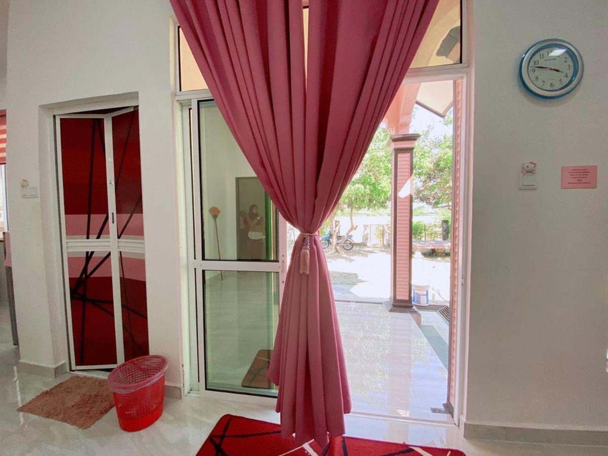 Hellokitty House - Unit 1 Kuala Terengganu Exterior foto