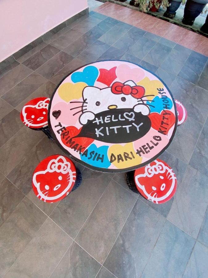 Hellokitty House - Unit 1 Kuala Terengganu Exterior foto