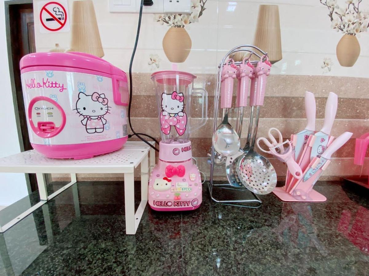Hellokitty House - Unit 1 Kuala Terengganu Exterior foto