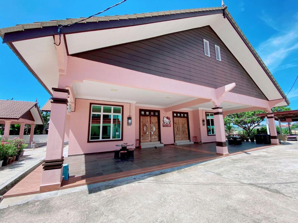 Hellokitty House - Unit 1 Kuala Terengganu Exterior foto